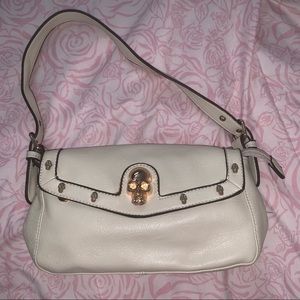 White skull shoulder bag